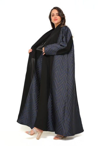 عباية لف بطابع مميز 1212218