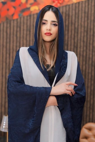 عبايةحرير صيفي بارد بلونين سنيورة 1114018