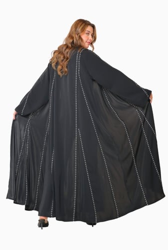 عباية مطرزة 1103804