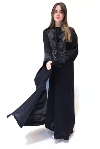 عباية لف مطرزه من لأمام 1181001