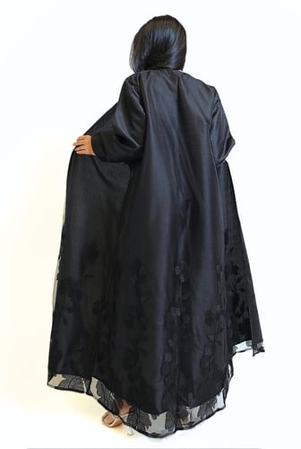 عباية لف طبقة تل مطرزة 1217501