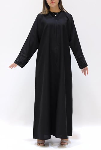 عباية مطرزة في الكم 1171601