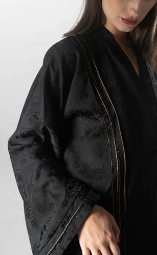 عباية بتطريز ذهبي 1067610