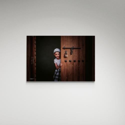 لوحة فنية طفل ينتظر - صورة (7)