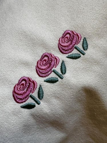 شنطة قماشية مطرزة | ورد المدينة