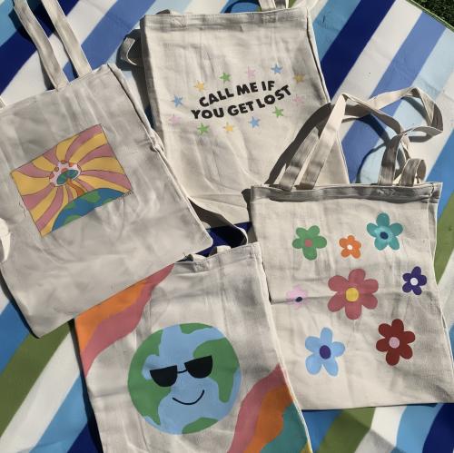 ورشة الرسم على التوت باق | Tote bag Painting