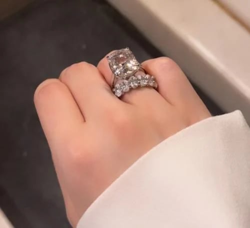 Ring-ice cut