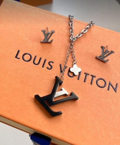 طقم لويس فتون