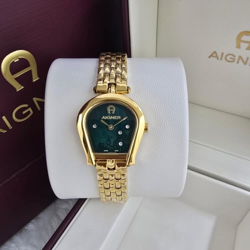 ساعة اقنر نسائيه