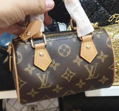 شنطه لويس فتون