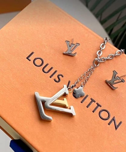 طقم لويس فتون