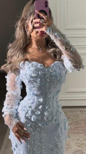 فستان سهرة سماوي فخم بتطريز ورد يدوي