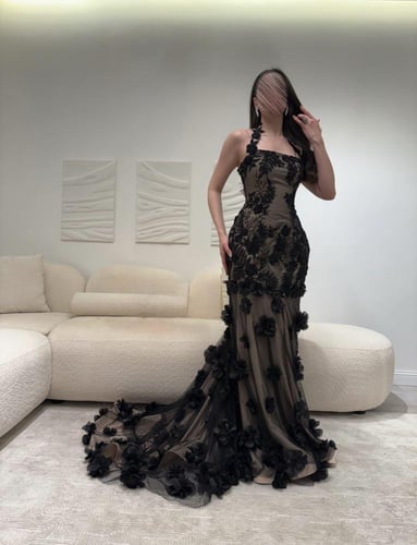 فستان سهرة دانتيل مطرز بورود ثلاثية الأبعا