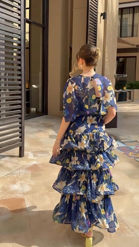 فستان ناعم سترابلس جورجيت برنت كحلي وأسود