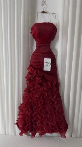 فستان سهرة احمر بقصه سترابلس جازار