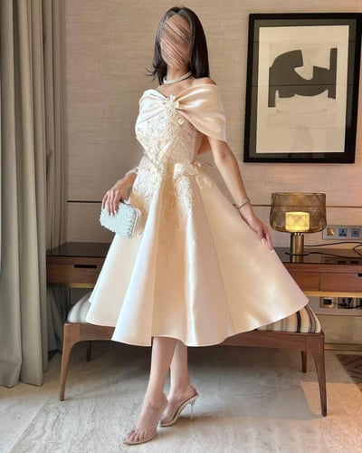 فستان فاخر بقصة ميدي واسعة