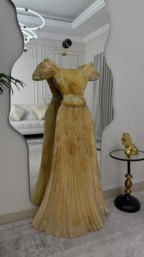 فستان سهرة ذهبي أوف شولدر مطرز أورجنزا