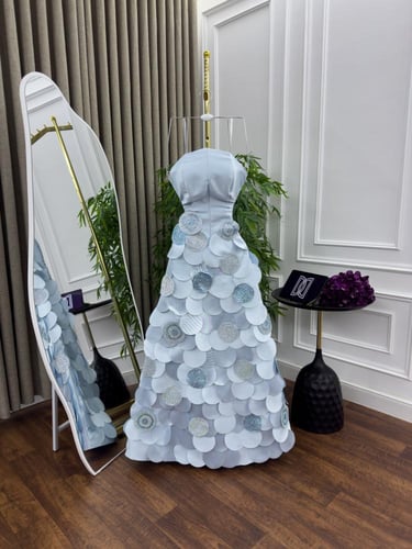 فستان سهره توب مزين بالفصوص لون سماوي