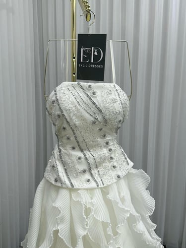 فستان سهرة ابيض تطريز