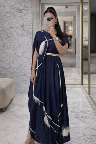 فستان حرير ناعم كحلي