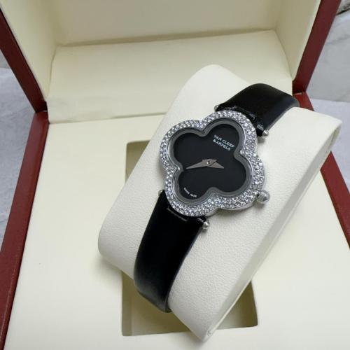 فان كليف اسود