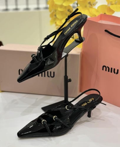 Miu Miu heel( Blac