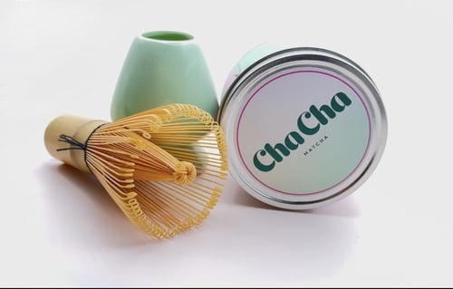 مجموعة ادوات اعداد الماتشا