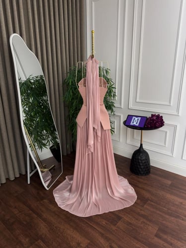 فستان باربي