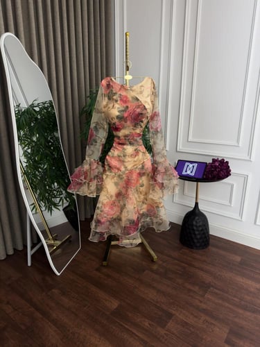 فستان بيلاروز