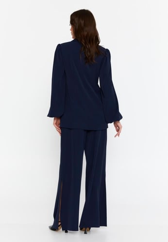SUIT-DMN25Y7702