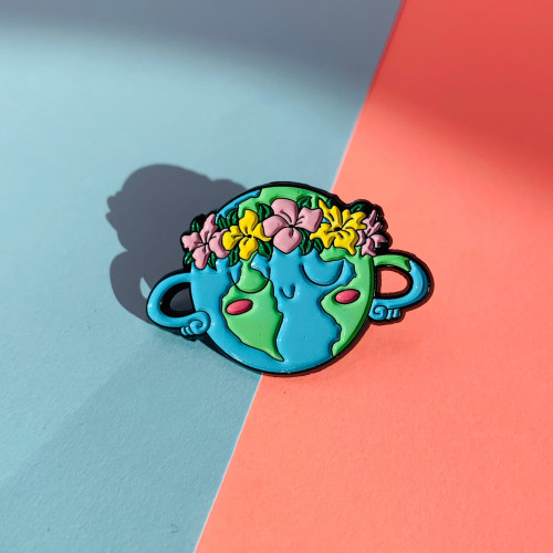 الارض السعيده