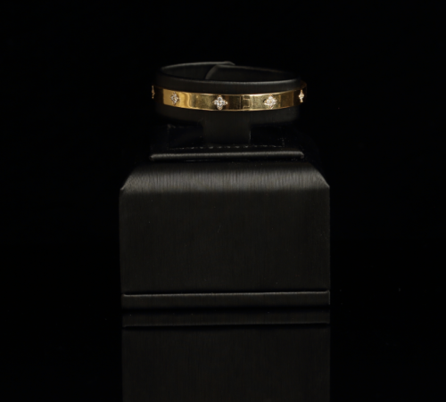 Modern design bracelet 7.6 grams