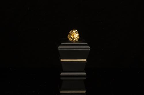 Classic ring 2.7 grams 21 karat