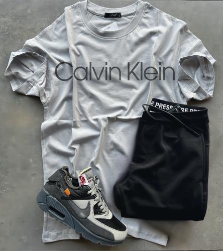 تيشيرت رصاصي+ بنطلون اسود