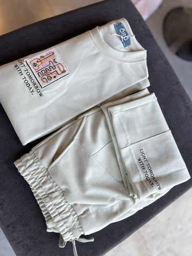 شورت + تيشيرت