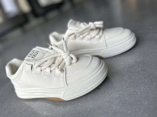 شوز راقي متوفر 3 الوان