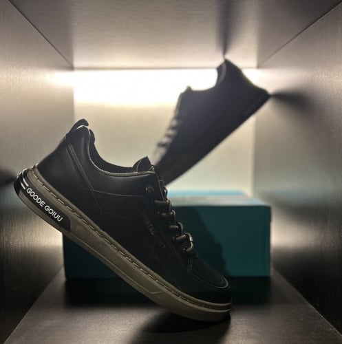 حذاء كاجوال 1987