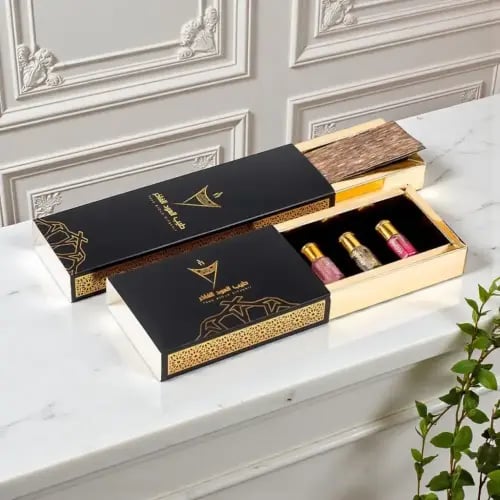 عرض رقائق عود مع بوكس عطري فاخر