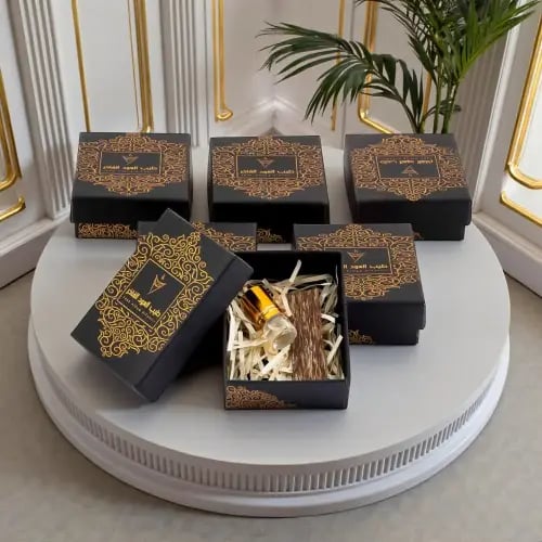 توزيعات عود بوكس أسود فاخر