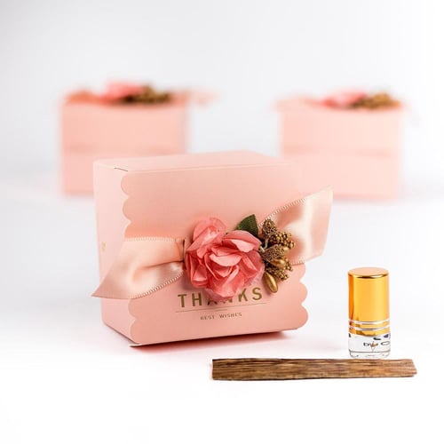 توزيعات مواليد بوكس وردي بعود فاخر