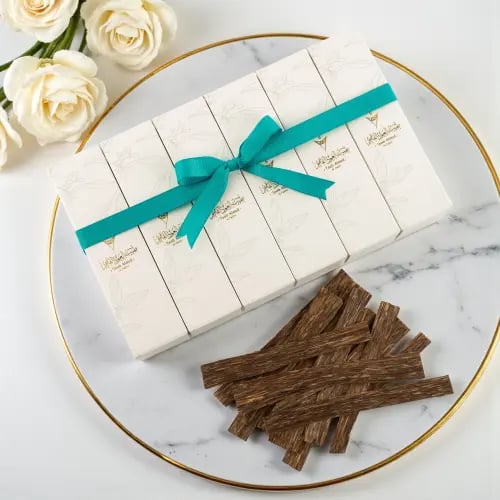 توزيعات عود فيتنامي رقائق 10 جرام 6 حبات (M)