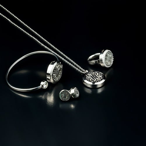 طقم دهن العود لون فضي