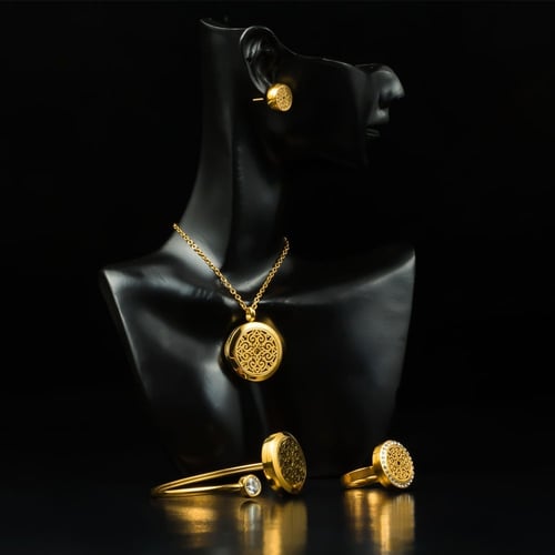 طقم دهن العود لون ذهبي