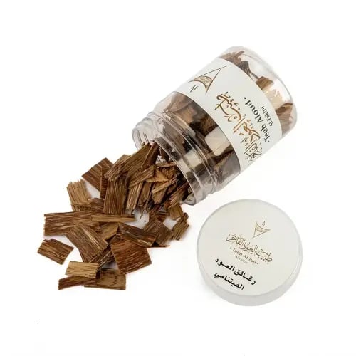 Offer of an ounce of Vietnamese oud chips, broken small