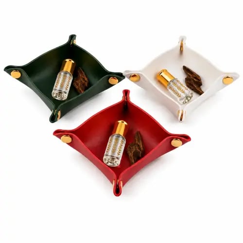 Luxurious Cambodian oud distributions for occasions – Elegant colored leather box (3 pieces)