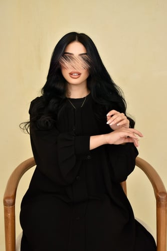 عبايه بأكمام طقاق