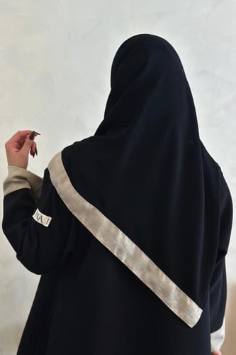 عباية كريب متباينة