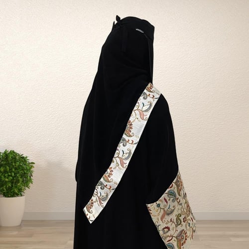 عباية جواهر