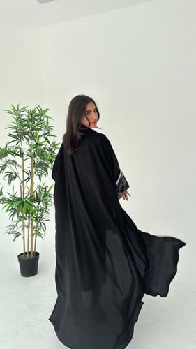 عباية كريب اسود