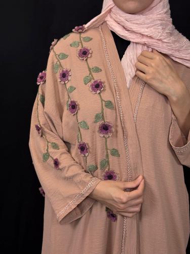 Embroidered abaya